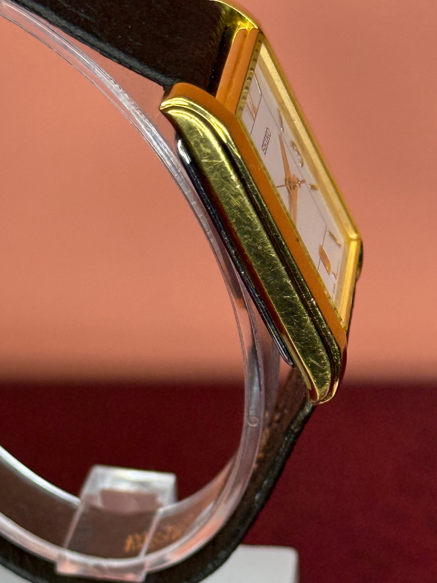Seiko V752-0449 Quartz Watch Gold Tone