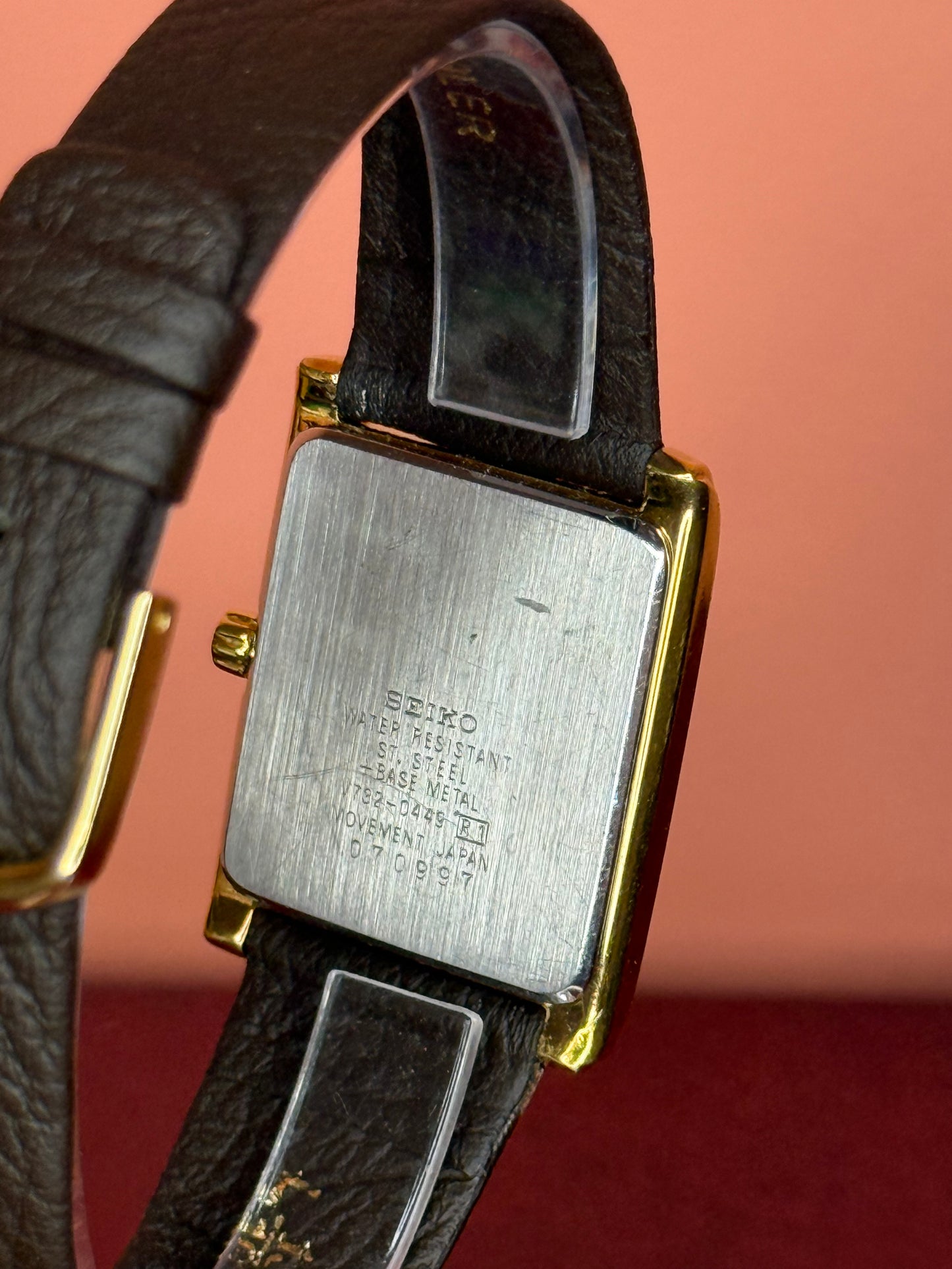 Seiko V752-0449 Quartz Watch Gold Tone